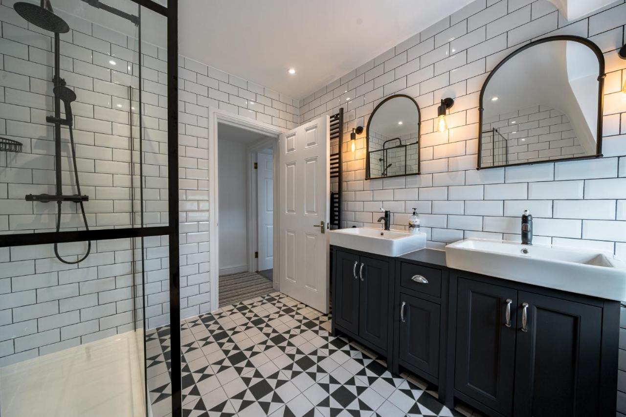 Luxurious Grand 6 Bedroom Home In Bath - Perfect For Groups & Sleeps 12! Экстерьер фото