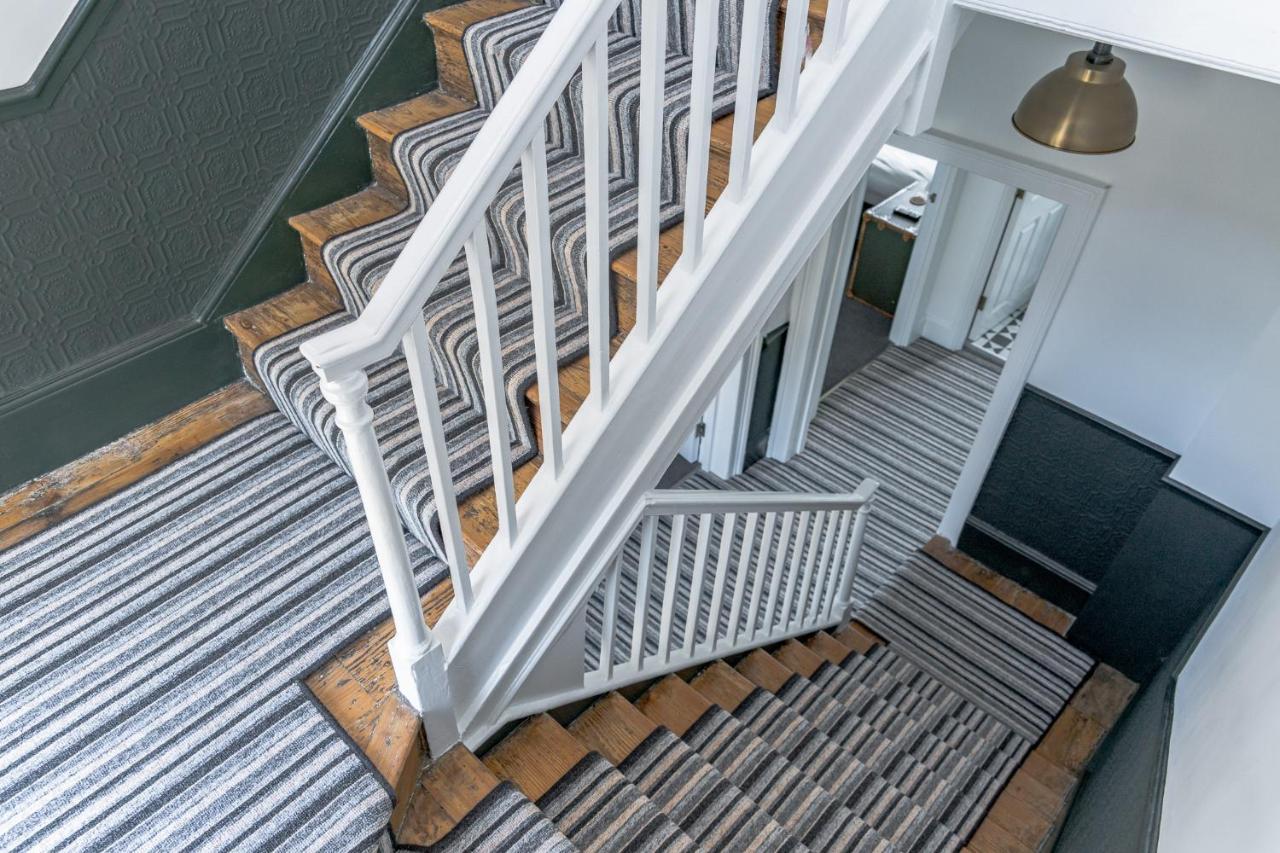 Luxurious Grand 6 Bedroom Home In Bath - Perfect For Groups & Sleeps 12! Экстерьер фото